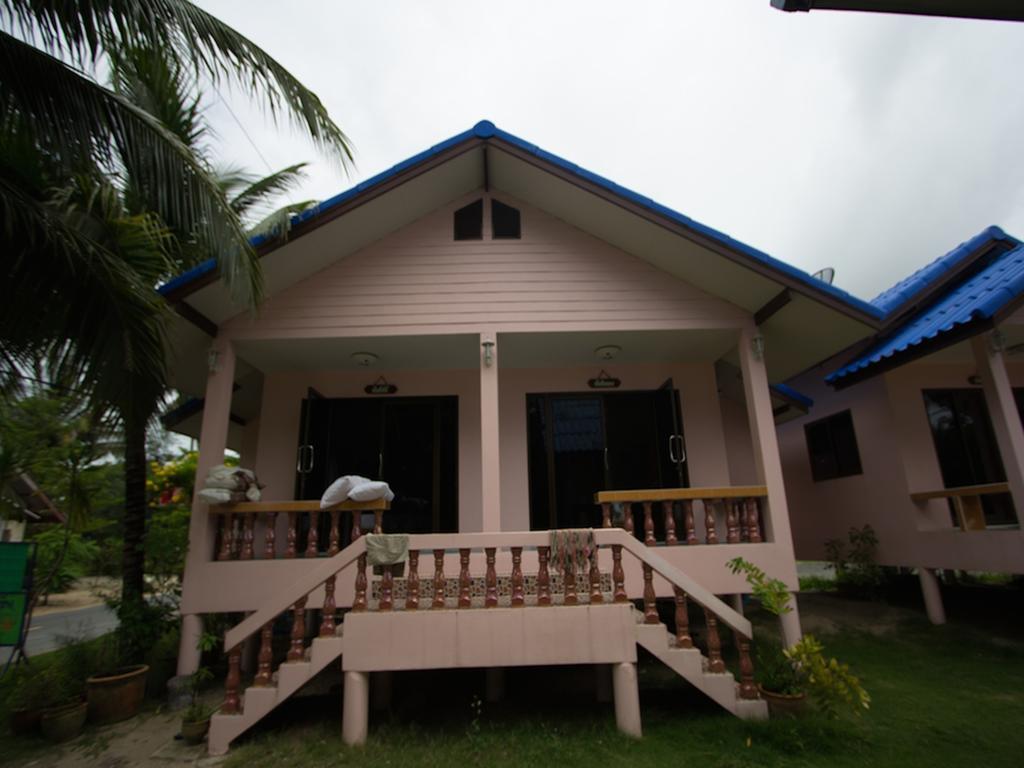 Chaiwat Resort Laem Sing Room photo