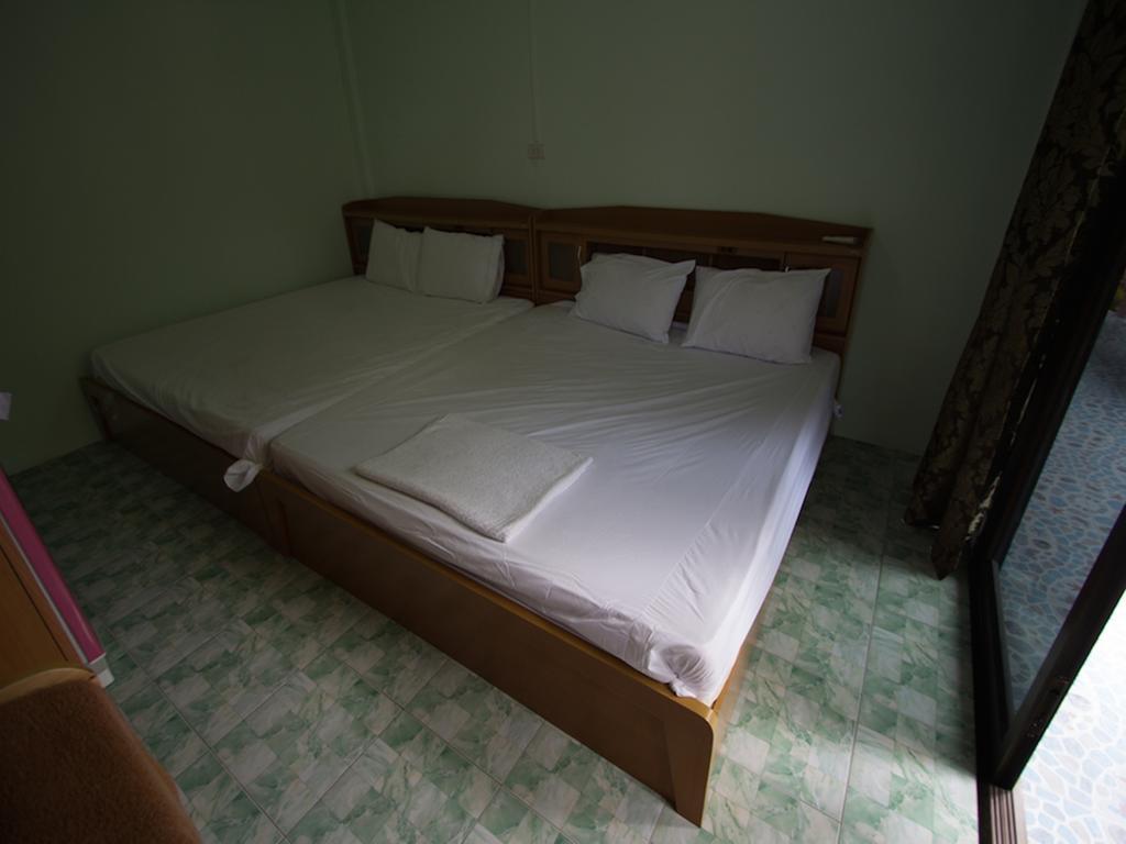 Chaiwat Resort Laem Sing Room photo
