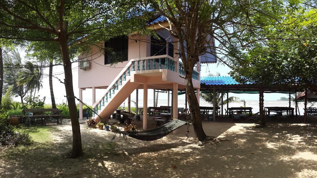 Chaiwat Resort Laem Sing Exterior photo