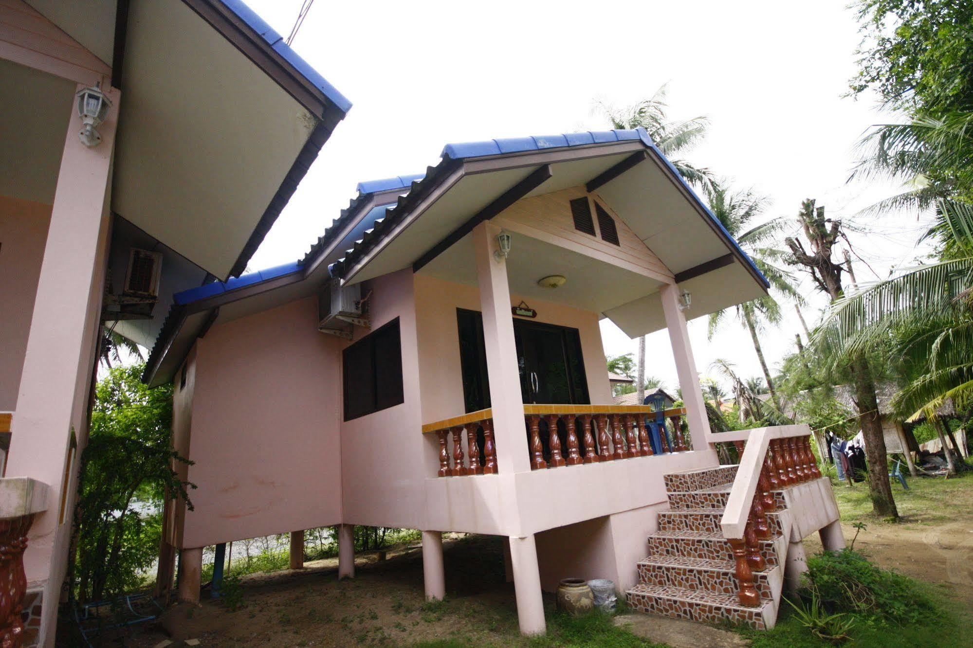 Chaiwat Resort Laem Sing Exterior photo