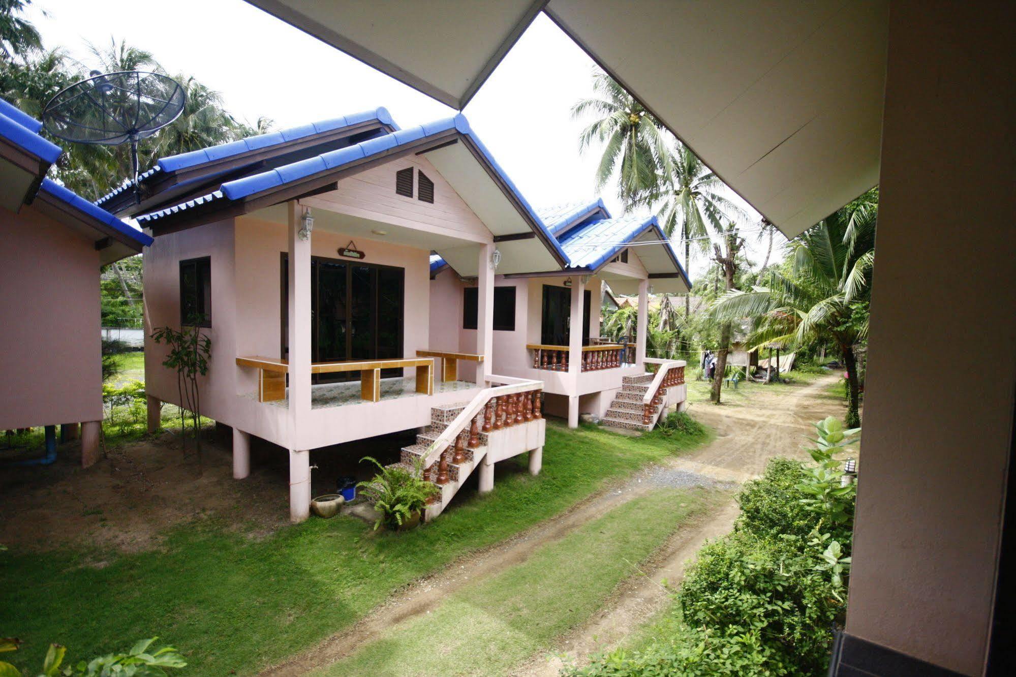 Chaiwat Resort Laem Sing Exterior photo