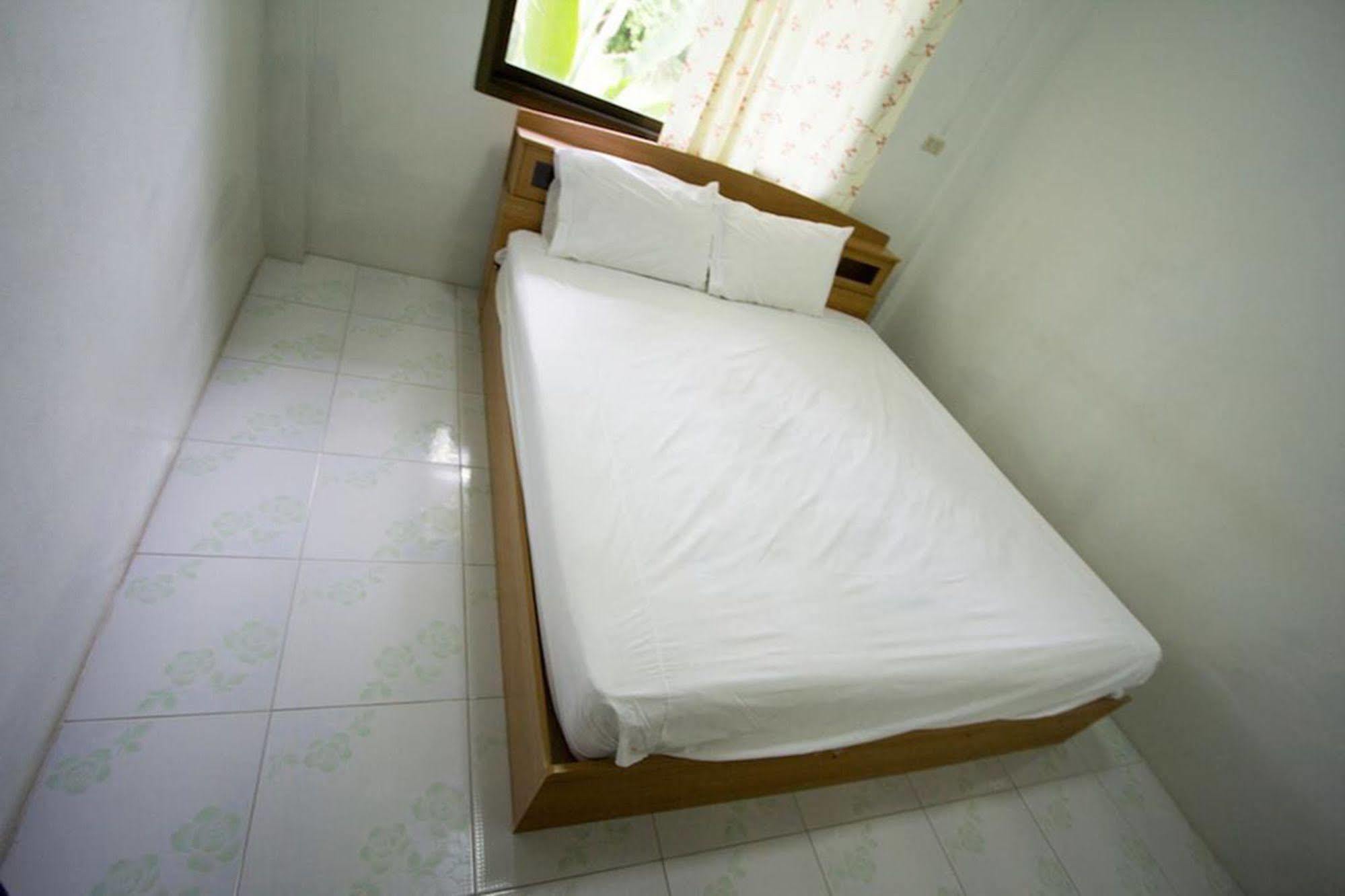 Chaiwat Resort Laem Sing Exterior photo